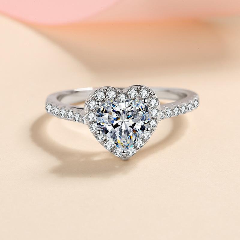 S925Silver Rings Women's Diamond Micro-Inlaid Heart Moissanite