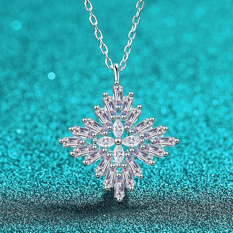 S925Sterling Silver Moissanite Necklace Women's Snowflake Pendant